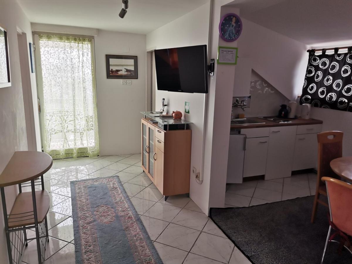 Panorama Apartman Molvice Eksteriør bilde